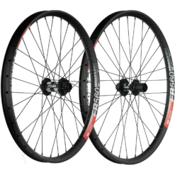 27,5 Zoll Laufradsatz DT Swiss 350 Disc 6 Loch MTB Naben + DT Swiss FR 560 Felge